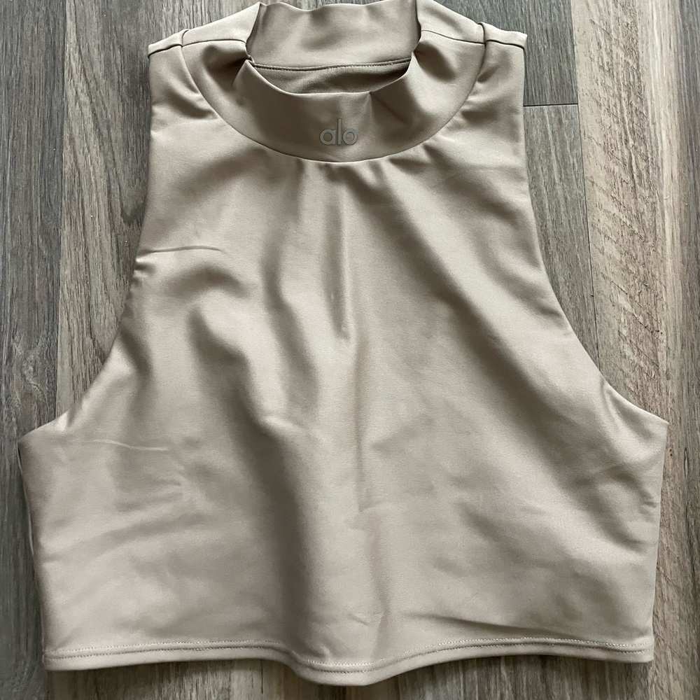 Alo Yoga Gold Workout Top